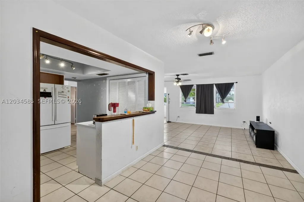 1901 N 56th Avenue Hollywood FL 33021