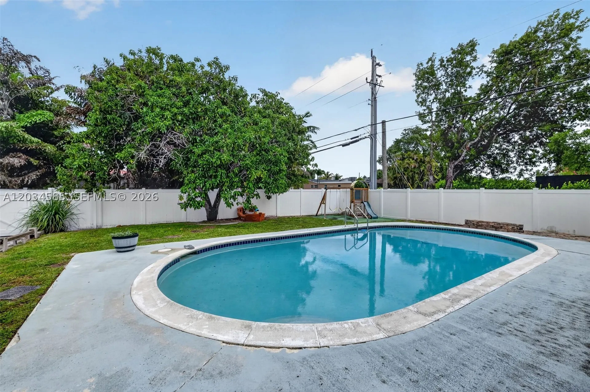 1901 N 56th Avenue Hollywood FL 33021