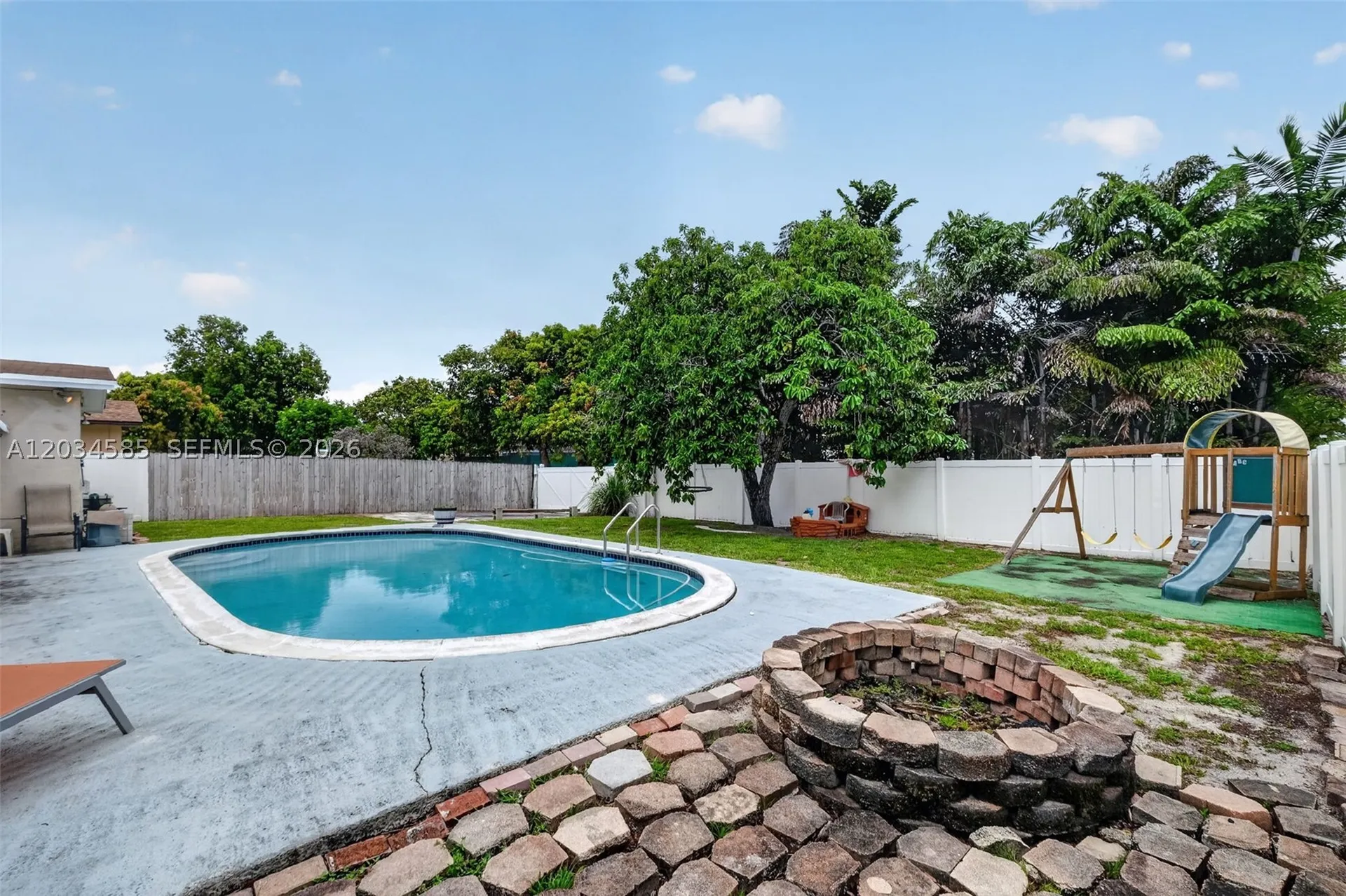 1901 N 56th Avenue Hollywood FL 33021