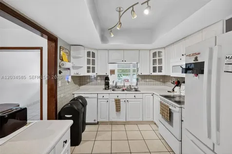 1901 N 56th Avenue Hollywood FL 33021
