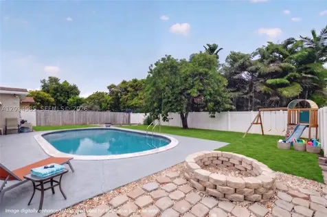 1901 N 56th Avenue Hollywood FL 33021