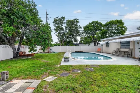 1901 N 56th Avenue Hollywood FL 33021