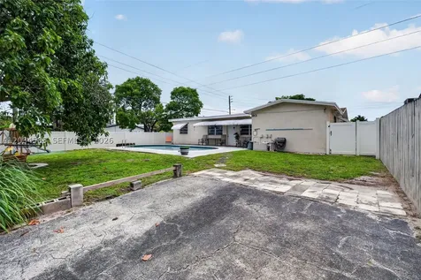 1901 N 56th Avenue Hollywood FL 33021