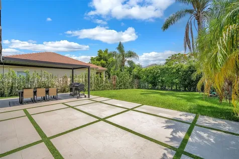 731 Tulip Circle Weston FL 33327