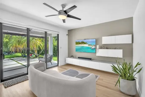 731 Tulip Circle Weston FL 33327