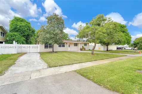 4431 NW 36th Court Lauderdale Lakes FL 33319