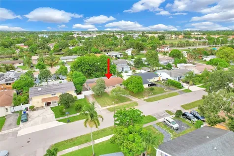 4431 NW 36th Court Lauderdale Lakes FL 33319