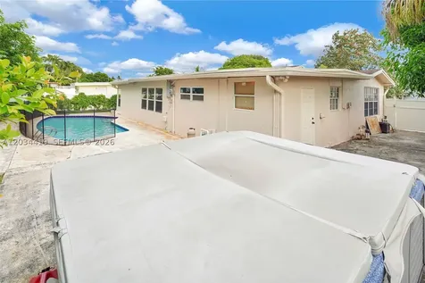 4431 NW 36th Court Lauderdale Lakes FL 33319