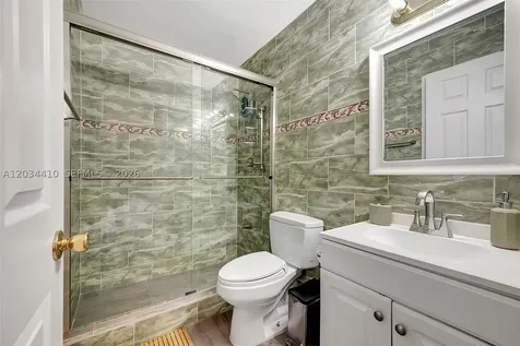 1187 NW 123rd Place Miami FL 33182