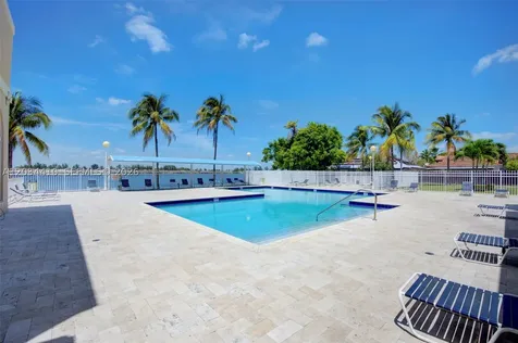 1187 NW 123rd Place Miami FL 33182