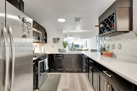 1187 NW 123rd Place Miami FL 33182