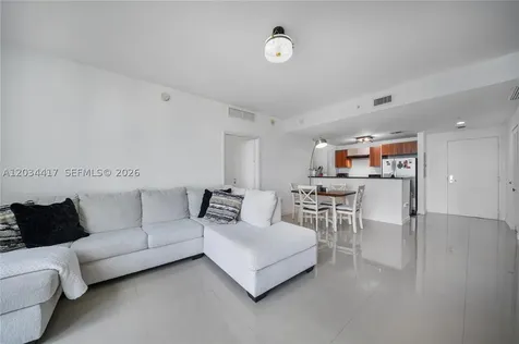 300 S Biscayne Boulevard Miami FL 33131