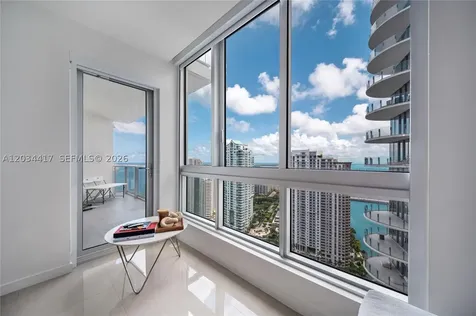 300 S Biscayne Boulevard Miami FL 33131