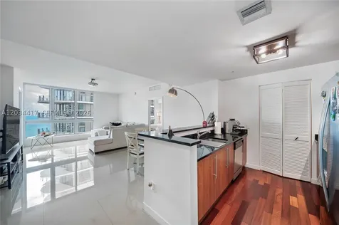 300 S Biscayne Boulevard Miami FL 33131