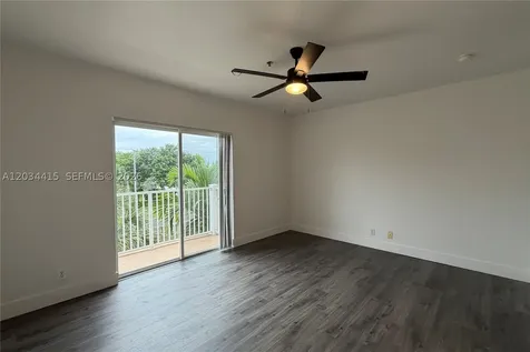 4649 SW 75th Way Davie FL 33314
