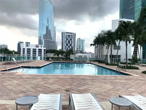 31 SE 5th Street Miami FL 33131