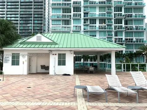 31 SE 5th Street Miami FL 33131