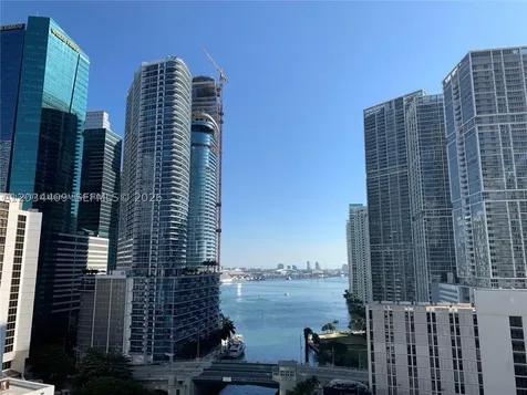 31 SE 5th Street Miami FL 33131