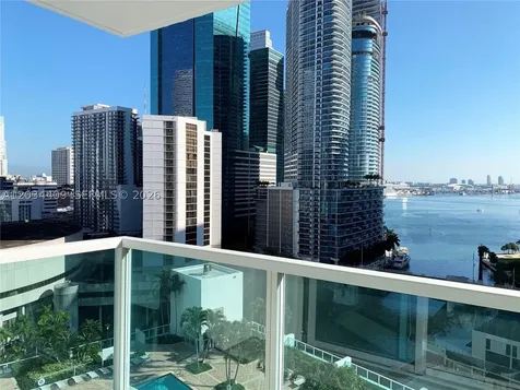 31 SE 5th Street Miami FL 33131