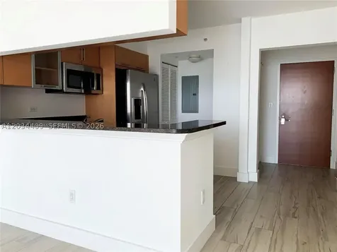 31 SE 5th Street Miami FL 33131