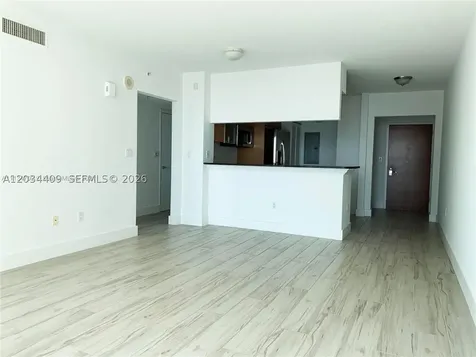 31 SE 5th Street Miami FL 33131