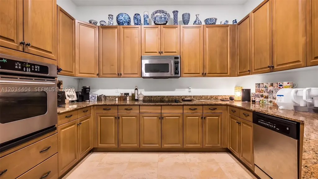 425 NE 69th Circle Boca Raton FL 33487