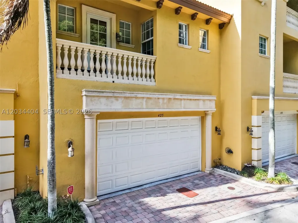 425 NE 69th Circle Boca Raton FL 33487