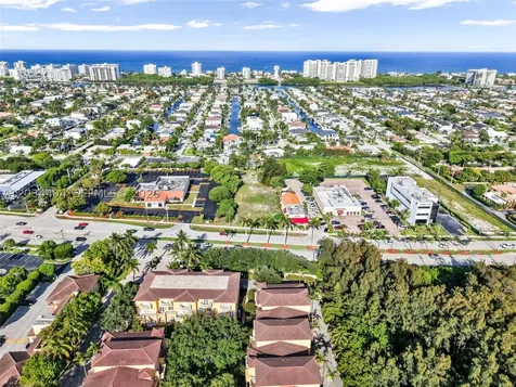 425 NE 69th Circle Boca Raton FL 33487