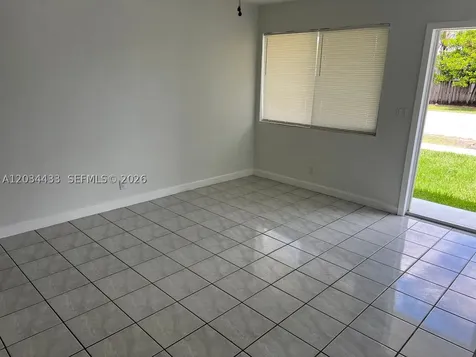 910 N 56th Avenue Hollywood FL 33021