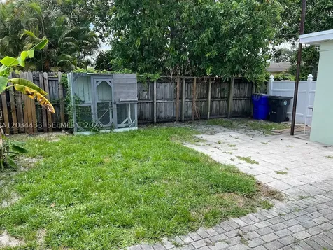 910 N 56th Avenue Hollywood FL 33021