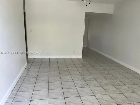 910 N 56th Avenue Hollywood FL 33021