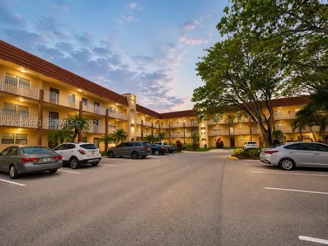 2801 N Pine Island Road Sunrise FL 33322