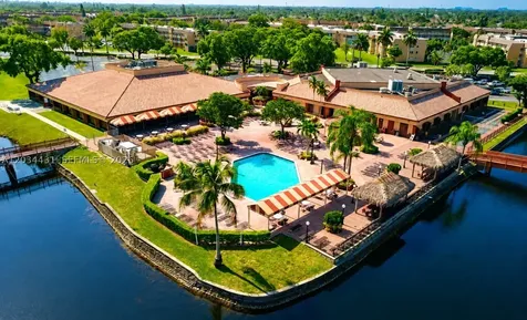 2801 N Pine Island Road Sunrise FL 33322