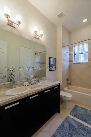8469 NW 51st Terrace Doral FL 33166