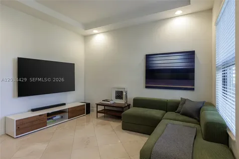 8469 NW 51st Terrace Doral FL 33166