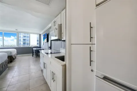 19201 Collins Avenue Sunny Isles Beach FL 33160