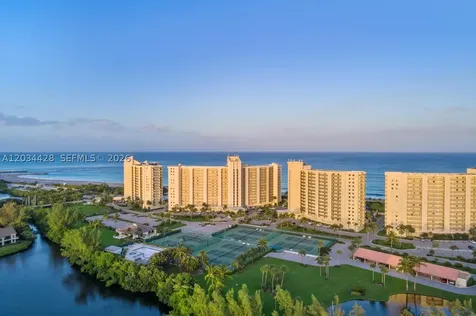 200 Ocean Trail Way Jupiter FL 33477