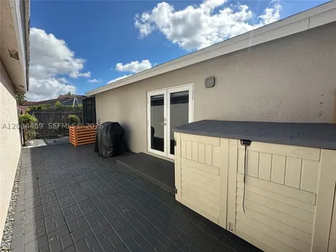 5733 NW 100th Court Doral FL 33178