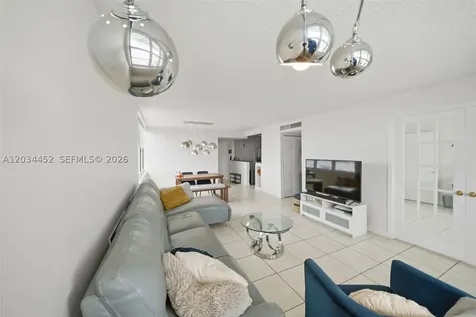 2016 Bay Drive Miami Beach FL 33141