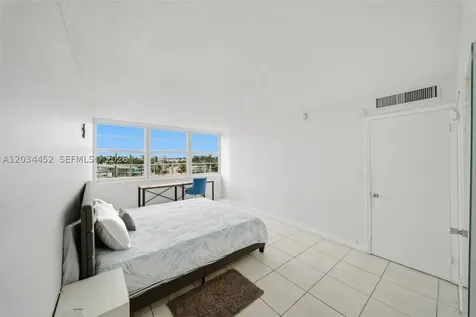 2016 Bay Drive Miami Beach FL 33141