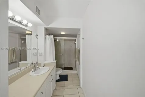 2016 Bay Drive Miami Beach FL 33141