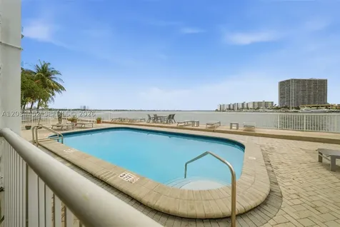 2016 Bay Drive Miami Beach FL 33141