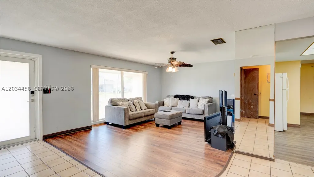 6801 NW 25th Court Sunrise FL 33313