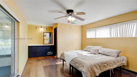 6801 NW 25th Court Sunrise FL 33313