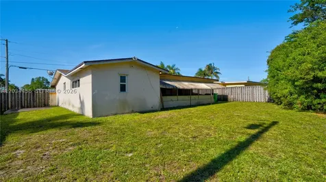 6801 NW 25th Court Sunrise FL 33313