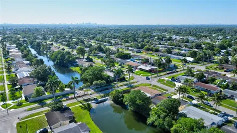 6801 NW 25th Court Sunrise FL 33313