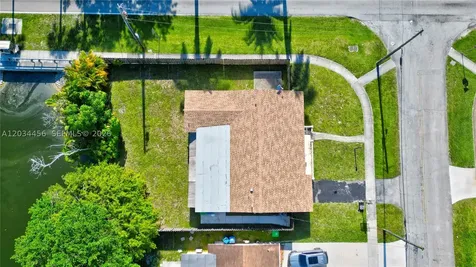6801 NW 25th Court Sunrise FL 33313