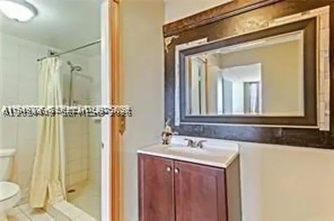 2025 NE 164th Street North Miami Beach FL 33162