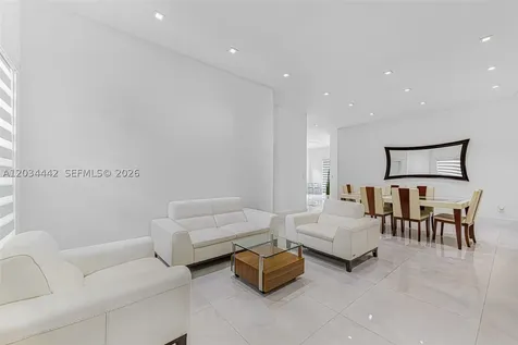 15932 SW 101st Terrace Miami FL 33196