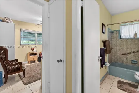 4271 NW 49th Terrace Lauderdale Lakes FL 33319